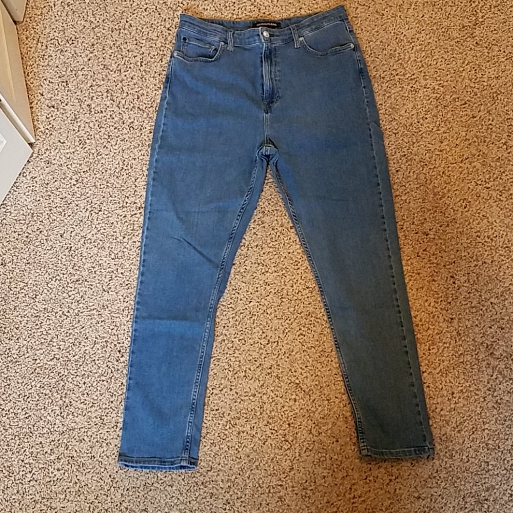 Light blue Jean's, womans high rise slim fit